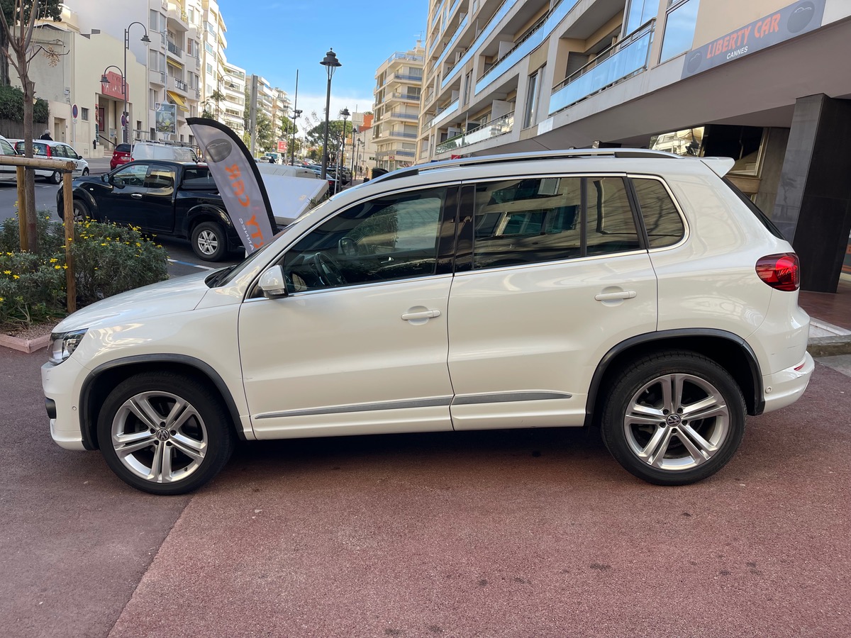 Volkswagen Tiguan 1.4 TSI 150 CV R LINE/ Boîte auto / KM Reel / Toit Ouvrant / Intérieur Cuir
