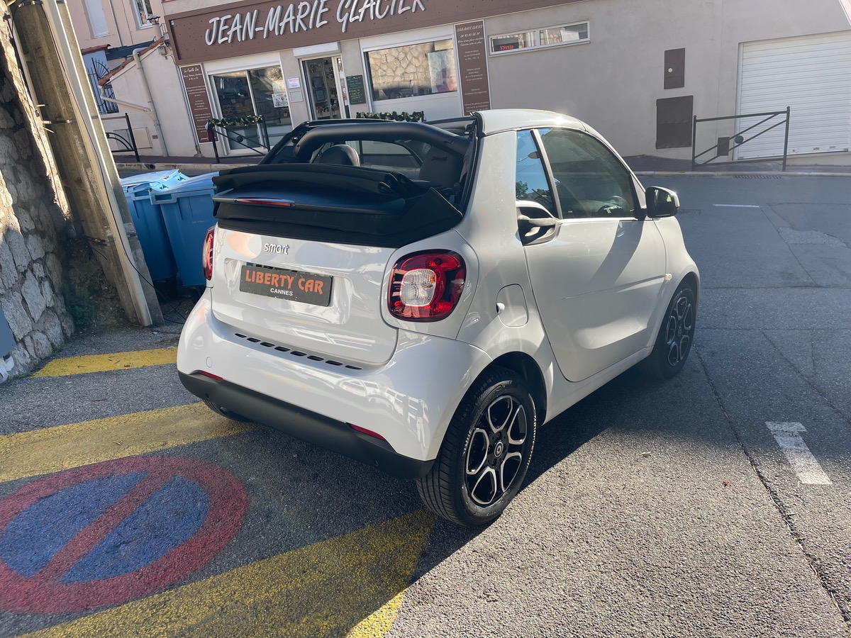 Smart FORTWO Cabriolet 90 CV / Caméra de recul / GPS / Jantes / KM Réel
