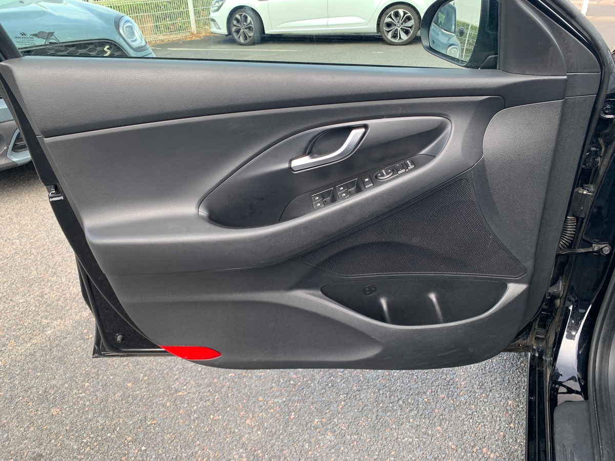 Hyundai i30 140 | Creative | Caméra recul | GPS | Siège électrique | Régulateur | Roue de secours