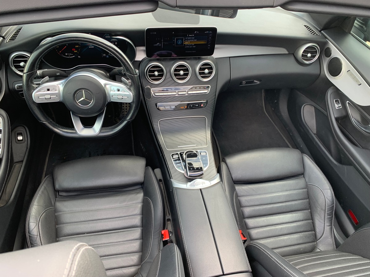 Mercedes-Benz Classe C Cabriolet 194 ch | AMG Line | Siéges électriques chauffants | Caméra de recul