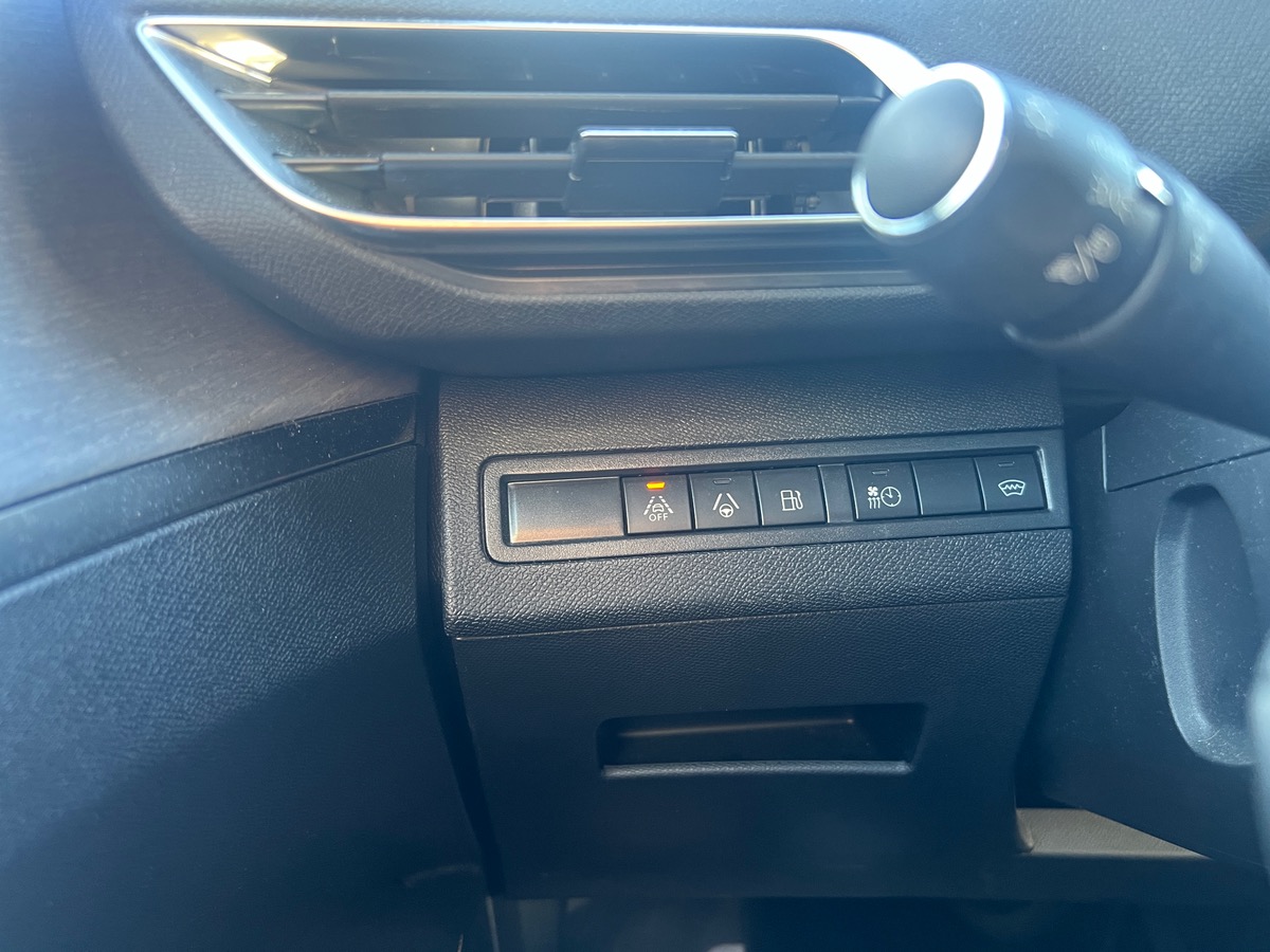 Peugeot 3008 HYbrid4 300cv GT EAT8, SUIVI COMPLET PEUGEOT, TOIT OUVRANT, SIEGES CHAUFFANTS/ MASSANTS