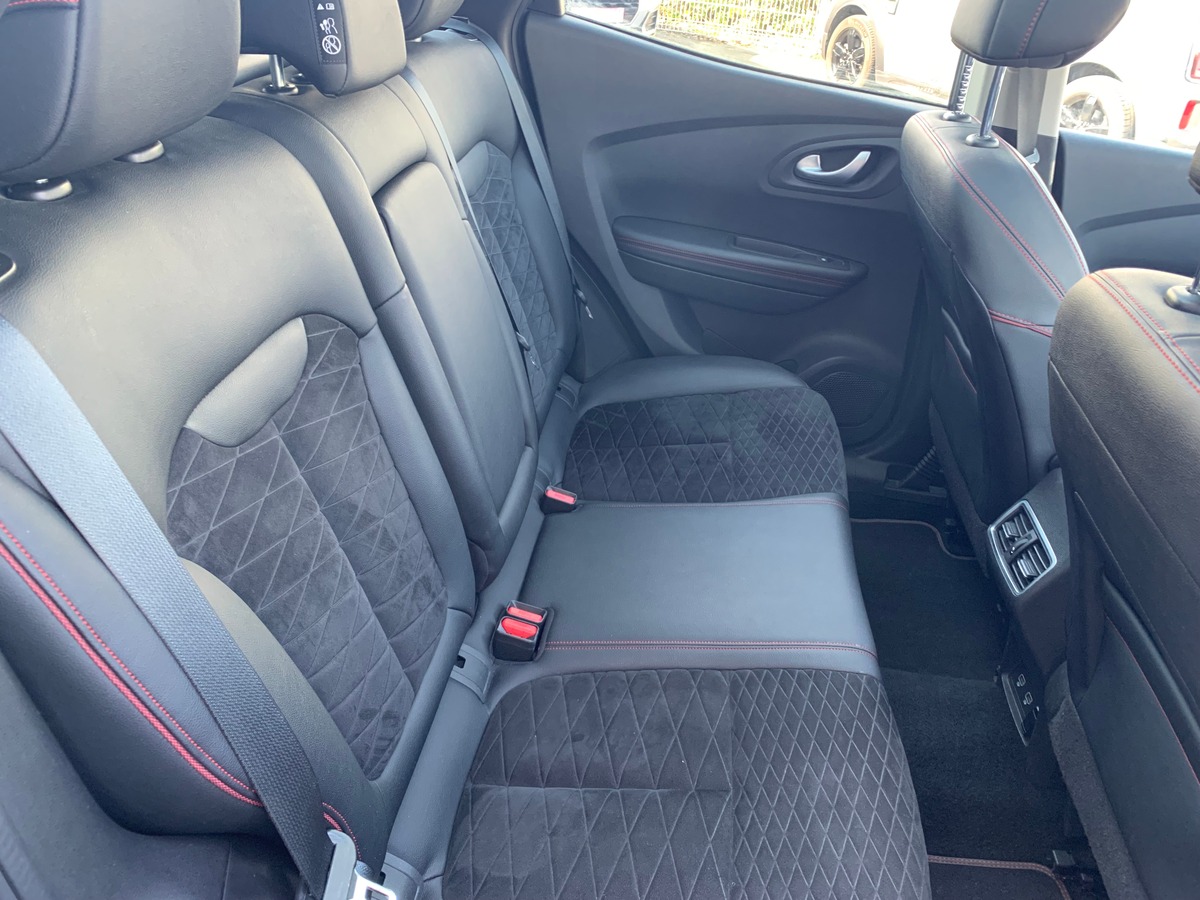 RENAULT Kadjar 150 ch | Black Edition SL | 4WD | Toit Panoramique | Caméra recul | Attelage | BOSE