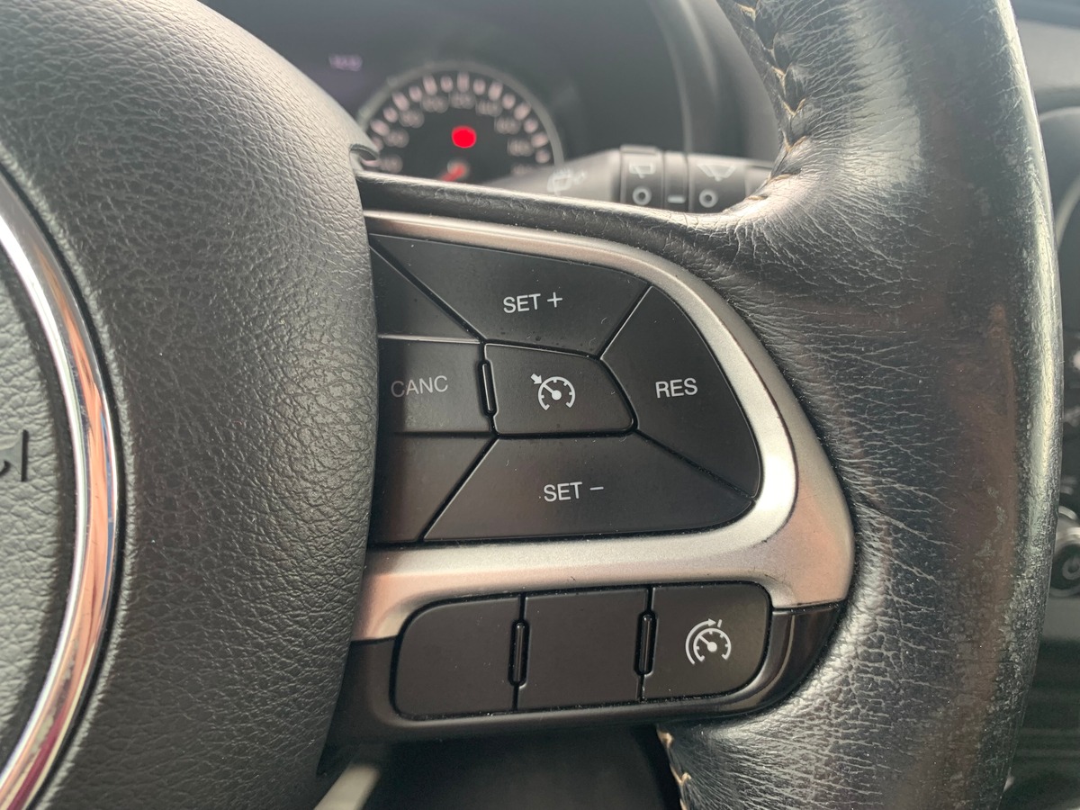 Jeep Renegade 120 chevaux | Régulateur de vitesse | Radar de recul | Bluetooth | Cuir | GPS