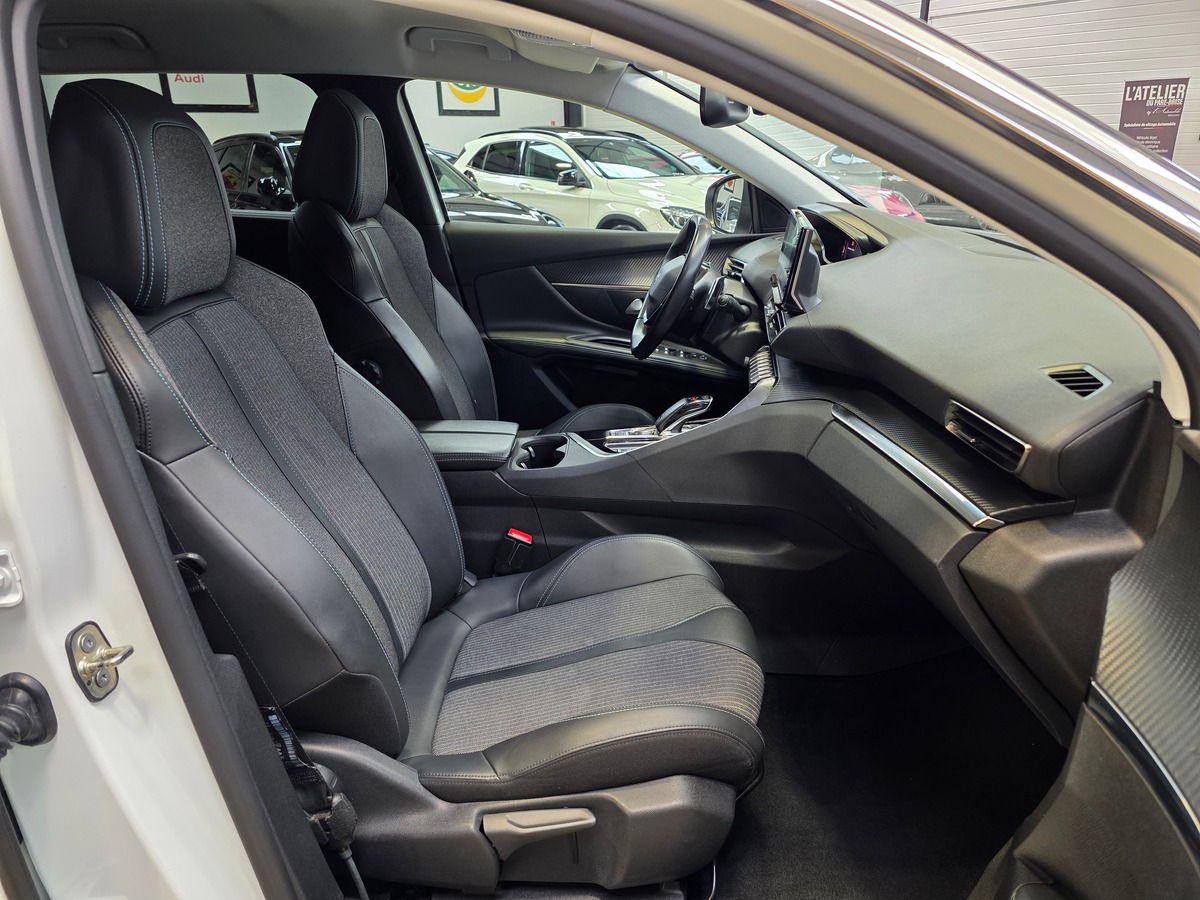 Peugeot 5008 II PHASE 2 1.5 BLUEHDI 130 ALLURE 7 PLACES //  CAMERA A
