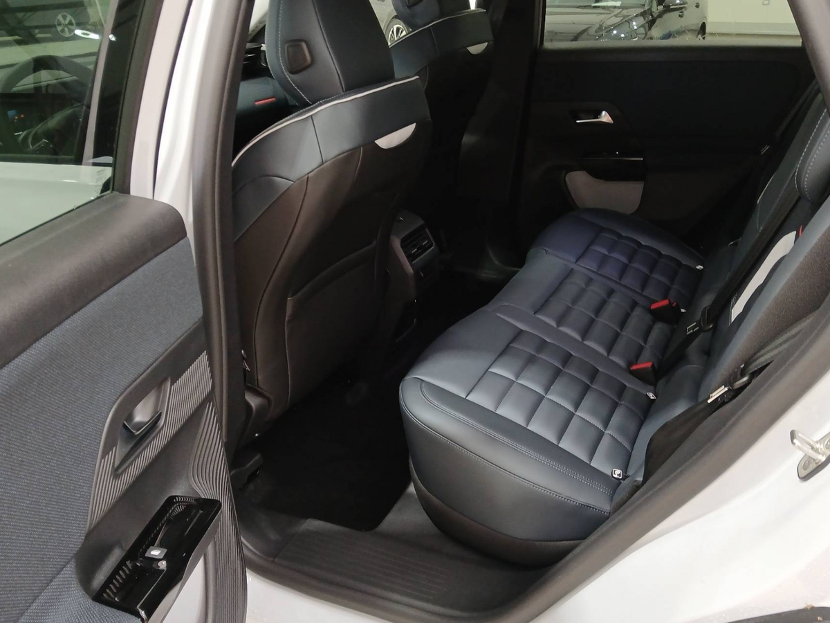 Citroën C5 Aircross CITROEN C5 AIRCROSS HYBRIDE 145 E-DCS6 MAX