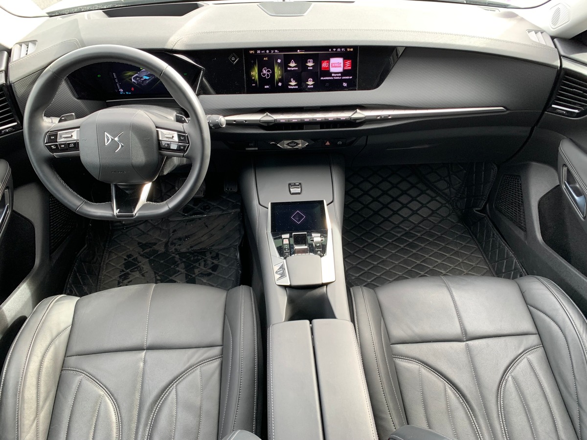 Citroën DS4 225 | Rivoli | Caméra 360° | Apple car Play | Régulateur de vitesse adaptatif | Attelage