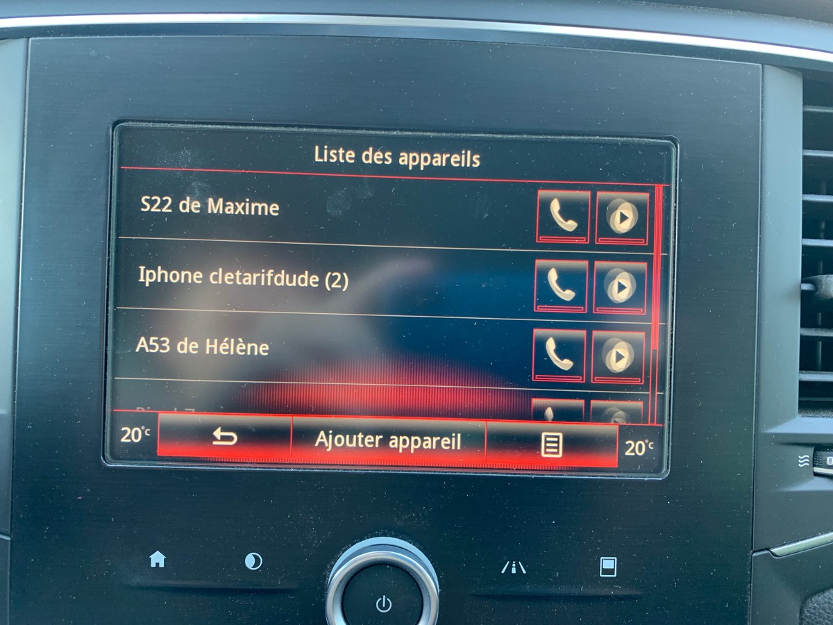 RENAULT Megane IV 110 ch | Business | Régulateur de vitesse | GPS | Boite automatique | Roue secours