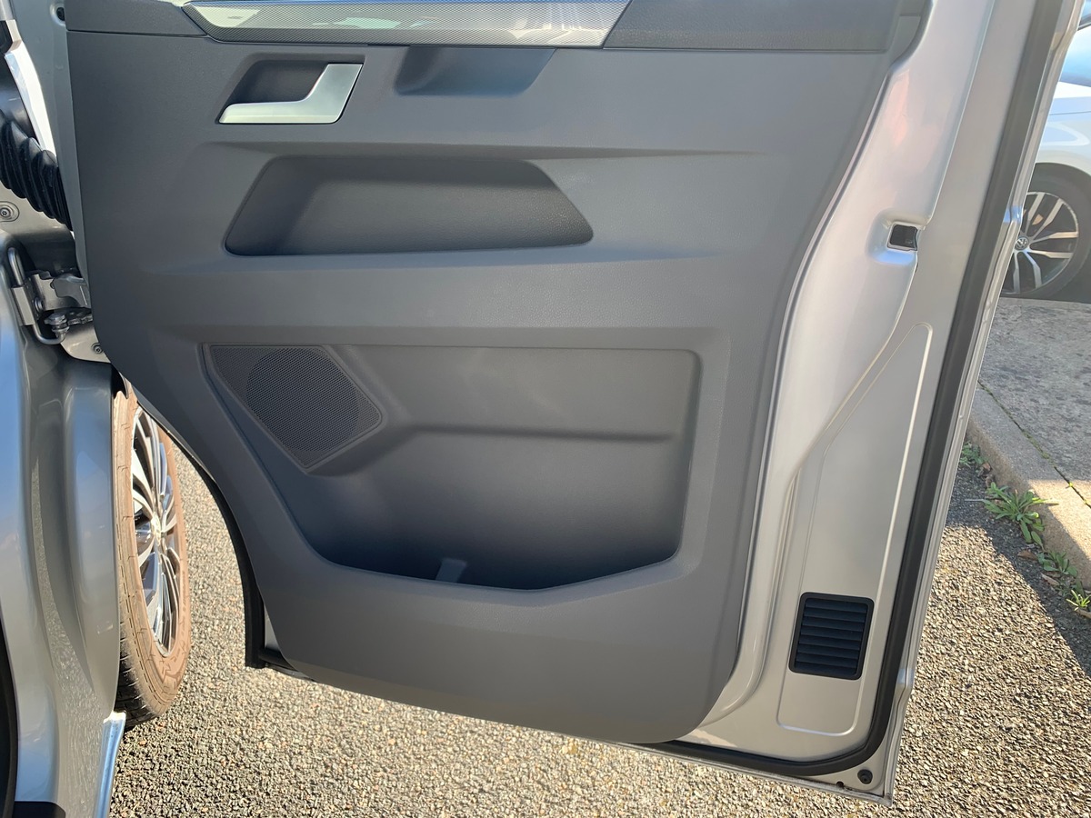 Volkswagen California 150 chevaux | Océan | Caméra de recul | Attelage amovible | Apple car play