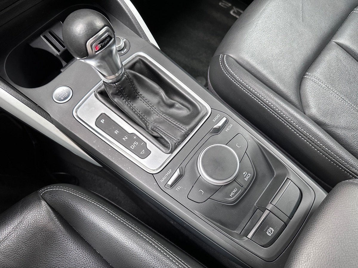 Audi Q2 1.0 TFSI (30 TFSI) 116cv DESIGN LUXE S TRONIC