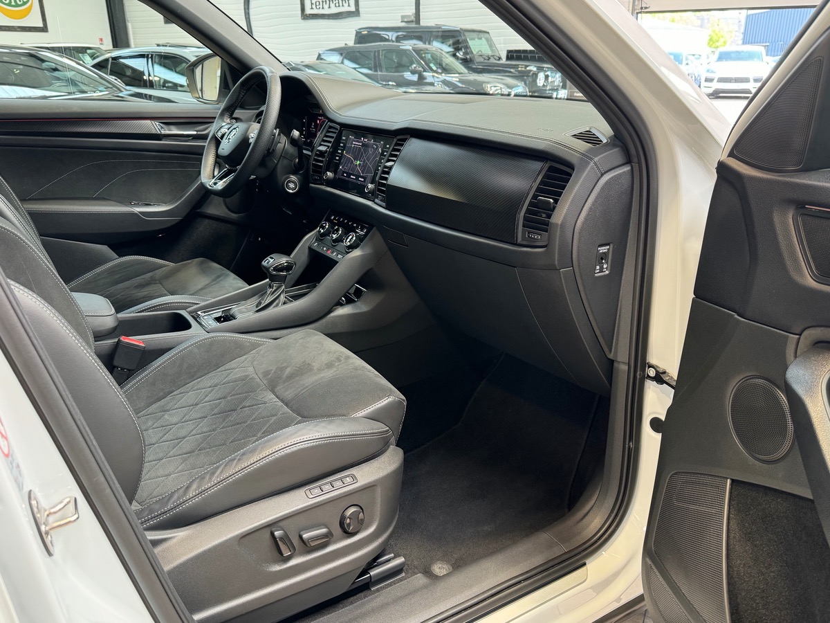 Skoda Kodiaq 2.0 TDI 150CV SCR SPORTLINE DSG7 4X4 7 PLACES 1ERE MAIN