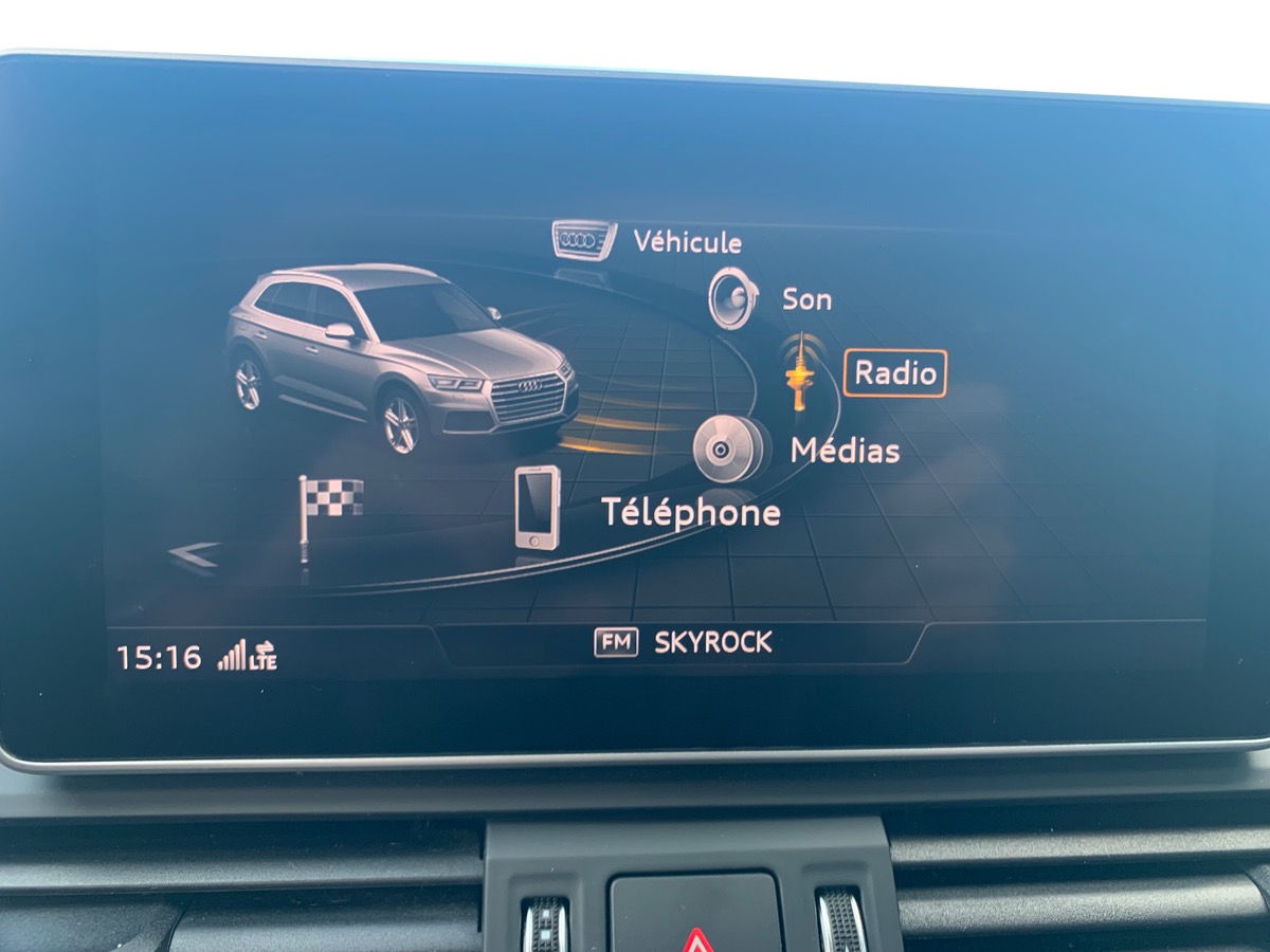 Audi Q5 190 ch | S-Line | Virtual Cockpit | Coffre assisté électriquement | Caméra de recul