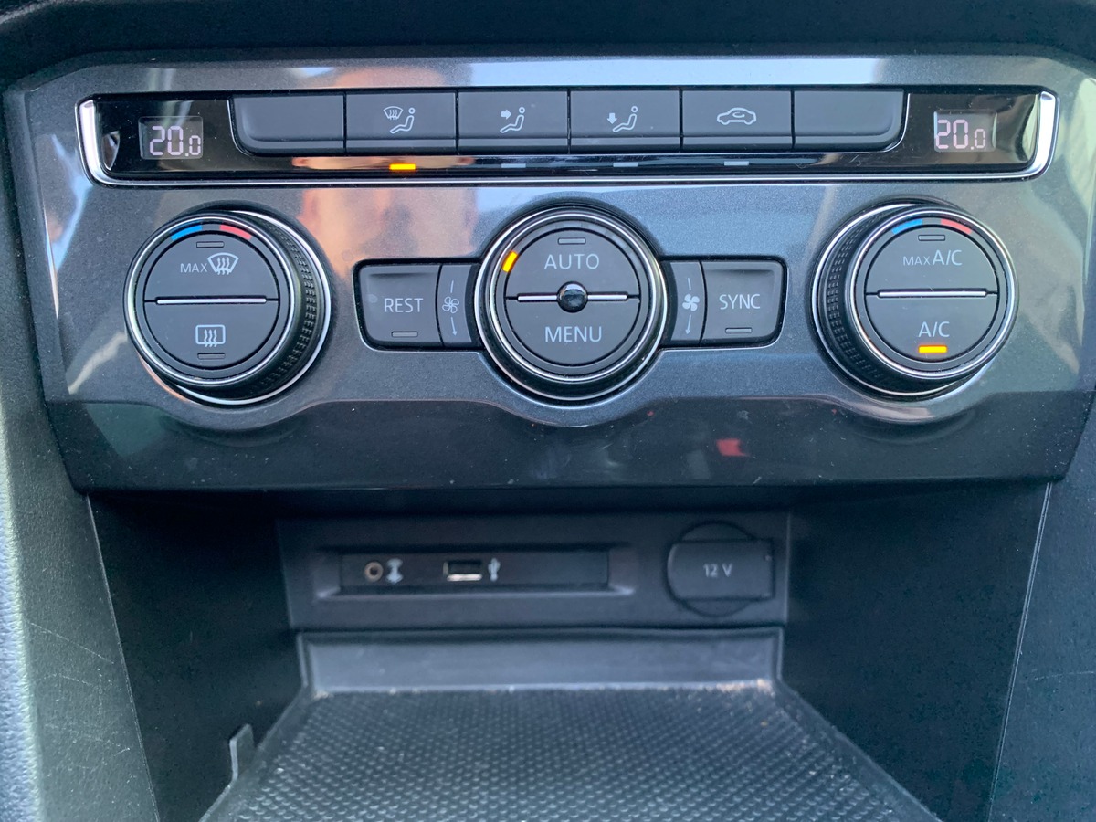 Volkswagen Tiguan 150 | Carat | DSG7 | Caméra recul | Toit ouvrant panoramique | Régulateur vitesse