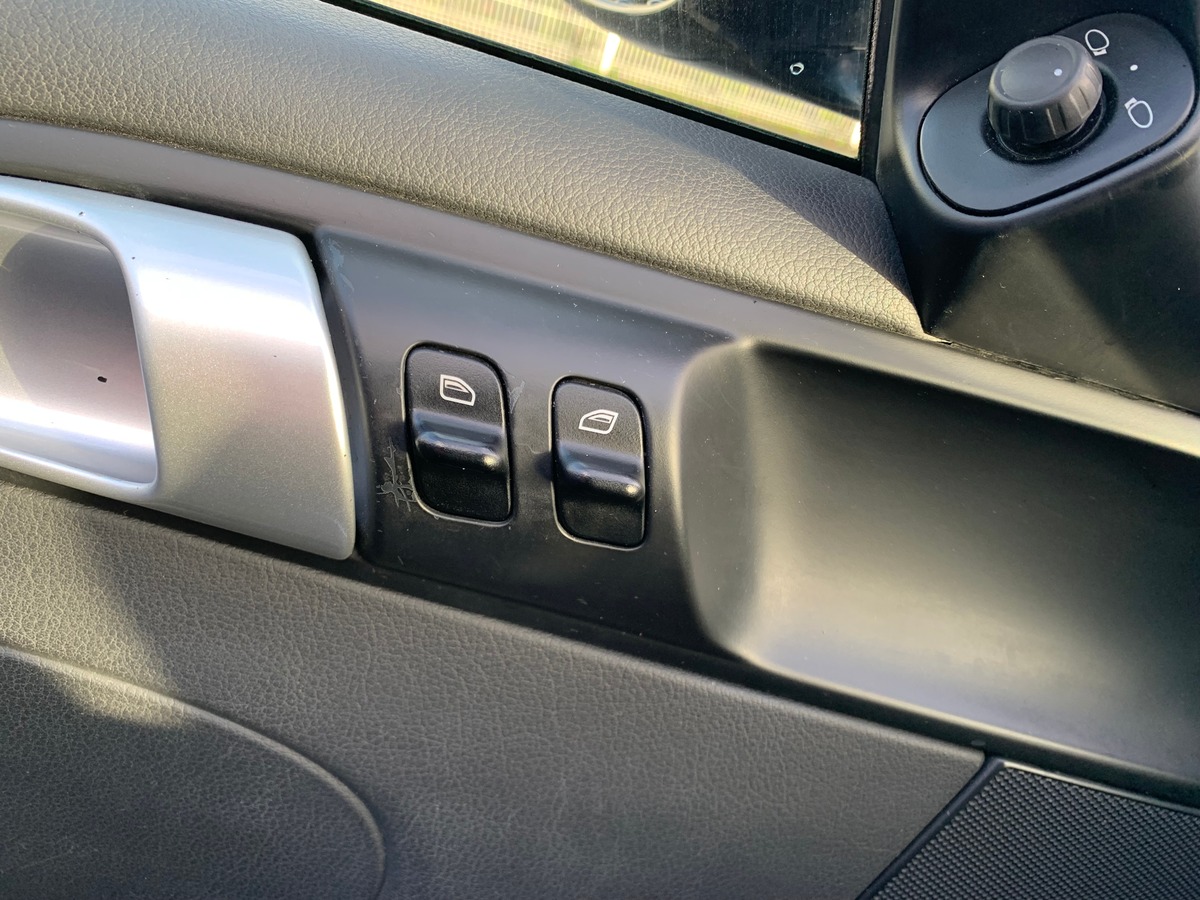 Porsche 987 295 ch | Clim auto | Siège chauffant | Sellerie cuir | Essuie glace arriére | Jantes 19