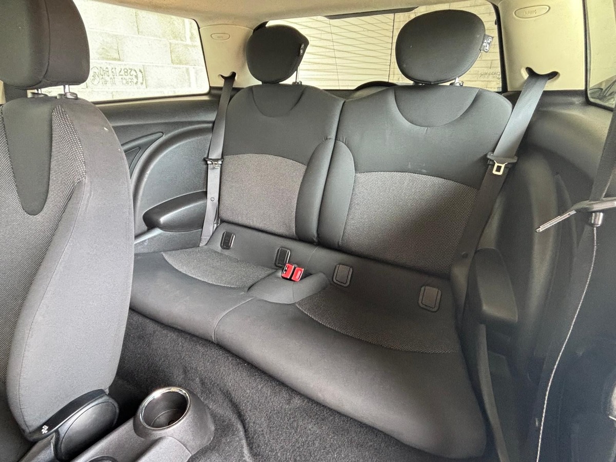 Mini Cooper D - 1.6D -  112cv - Garantie 12 Mois