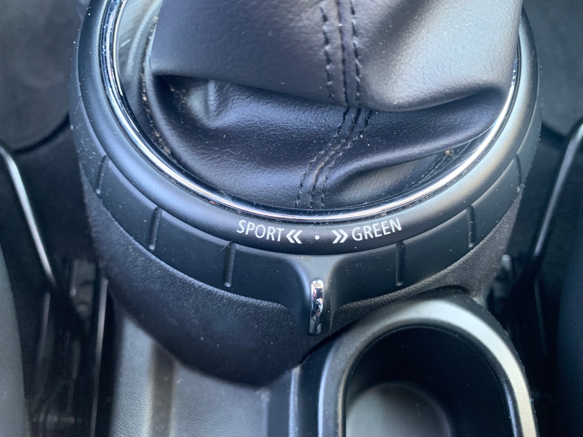 Mini Cooper 136 ch | Chili | Toit ouvrant panoramique | Mode Sport | Régulateur vitesse | Bluetooth