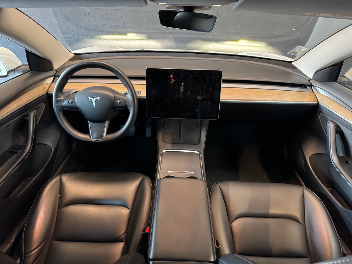 Tesla Model 3 Standard RWD Plus MY21