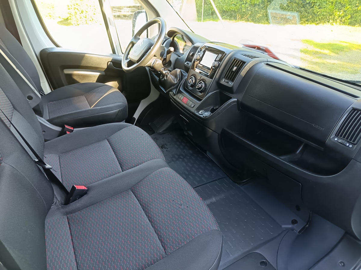Peugeot Boxer 2.0 BLUEHDI 110 CH PREMIUM PACK L1H1 GTIE 6 MOIS