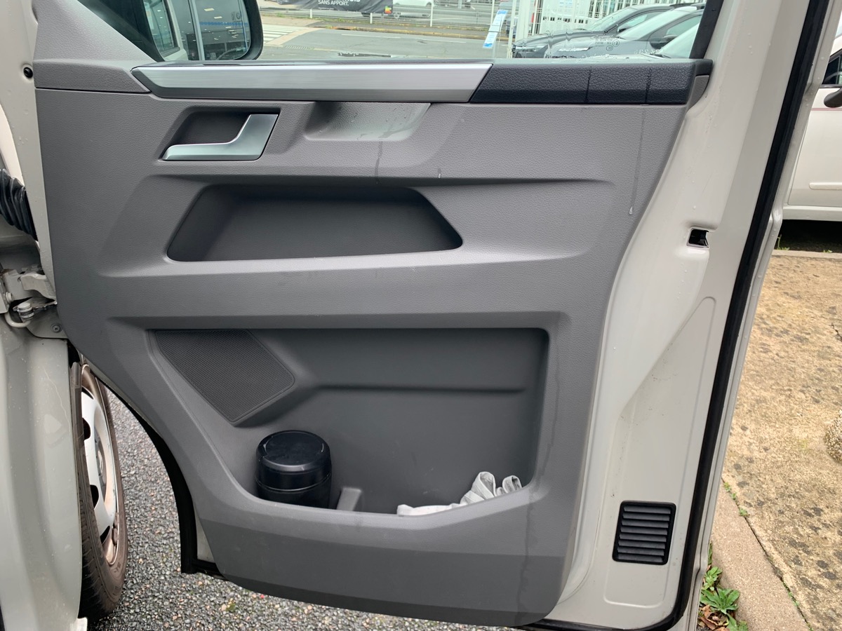 Volkswagen California 150 | COAST | Premiére Main | Attelage | Rallonge lit | Pneus Toutes Saisons