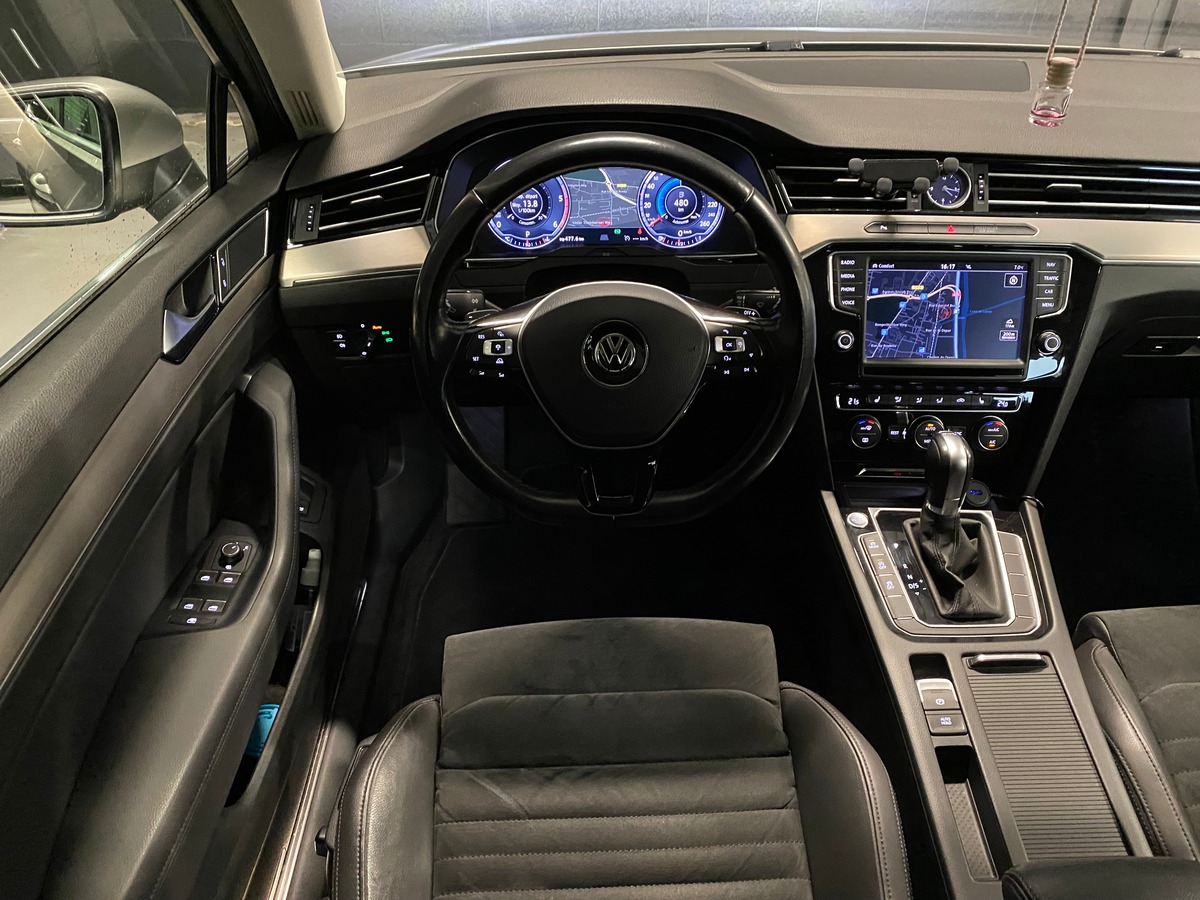 Volkswagen Passat 2.0 bi-tdi 240ch 4 Motion DSG7