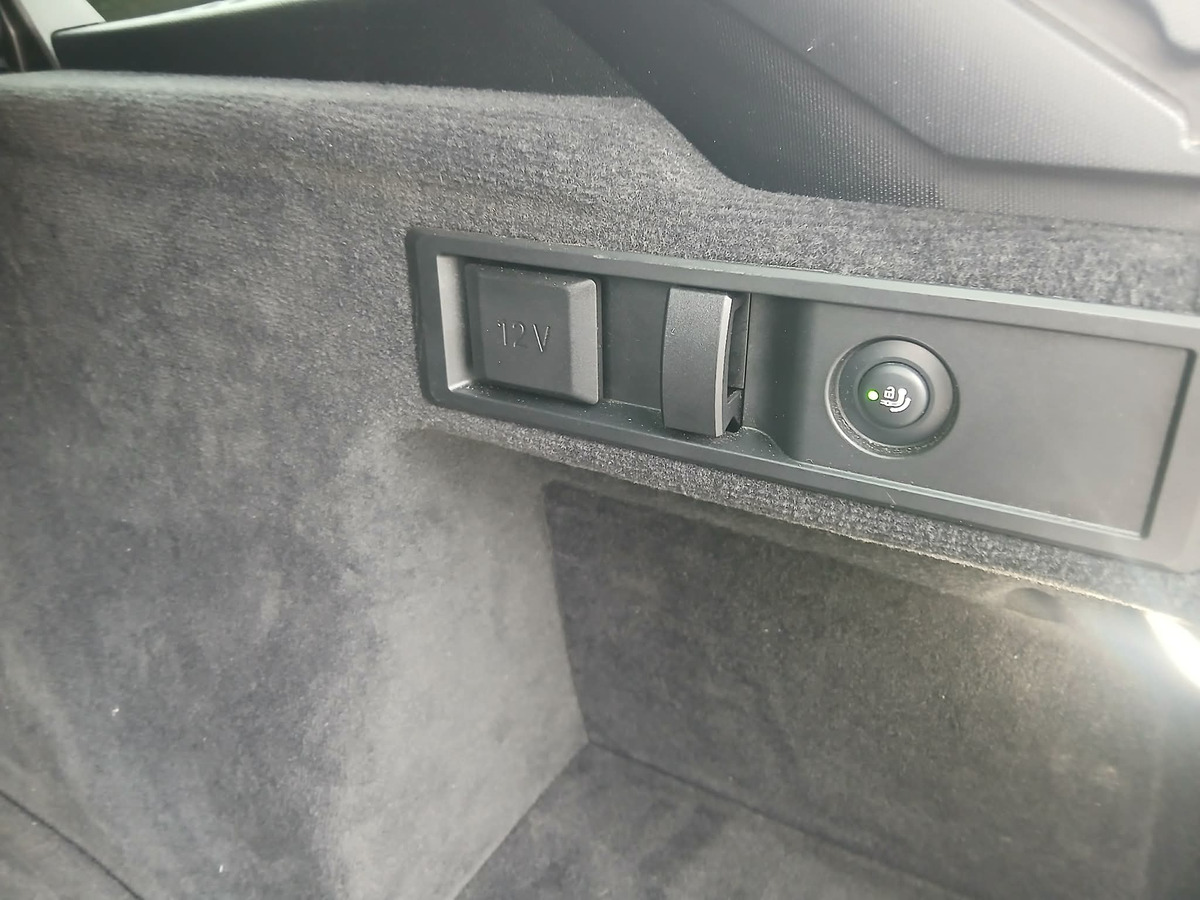 Bmw 320e touring xdrive 204 ch | M SPORT | XDRIVE | Attelage | Caméra de recul | Eclairage ambiance