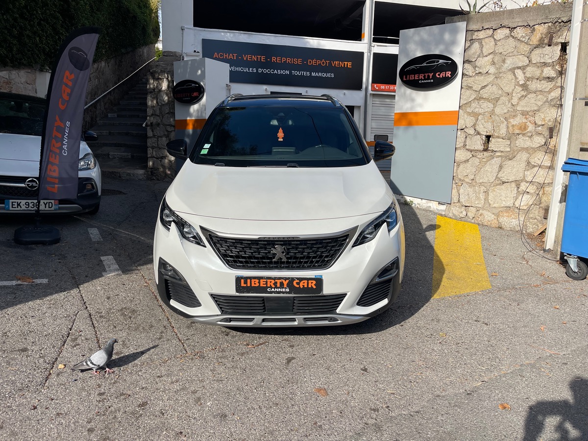 Peugeot 3008 2.0 HDI 150 CV / GT LINE / Jantes Noires / CarPlay / Caméra /