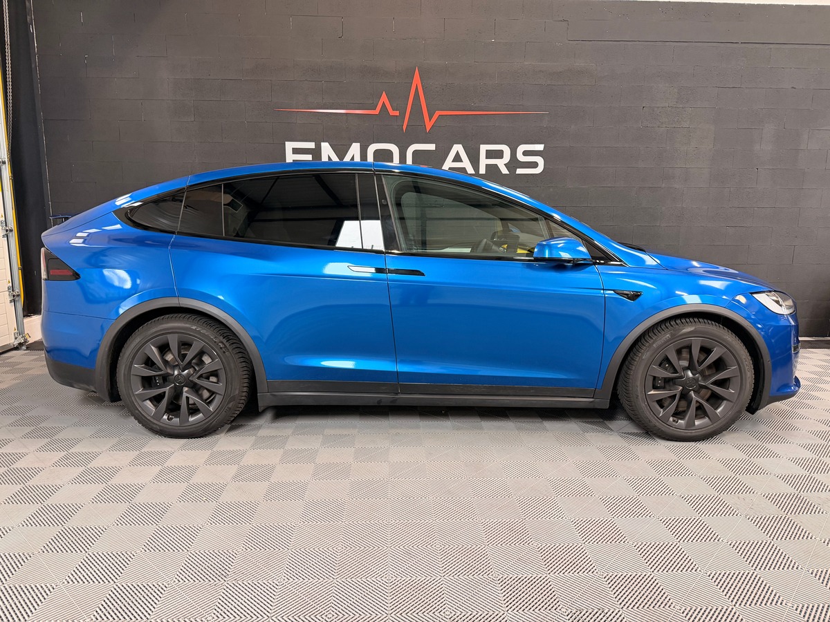 Tesla Model X PLAID 1020 CH