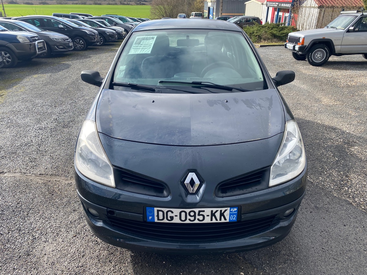 RENAULT Clio 1.5 dci 70cv 247280km 