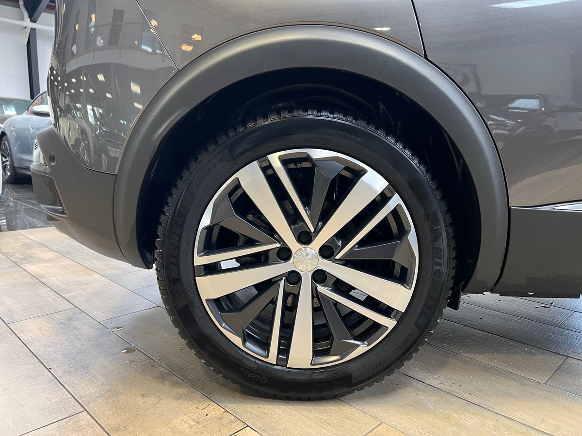 Peugeot 3008 II GT 2.0 BlueHDi 180 ch EAT8 S&S /ATTELAGE/TOIT PANO/
