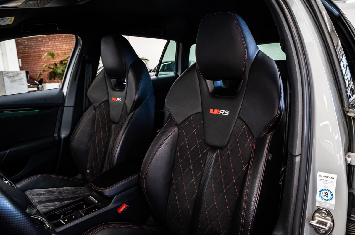 Skoda Octavia Combi IV 2.0 TDI 200ch RS 4x4 DSG7