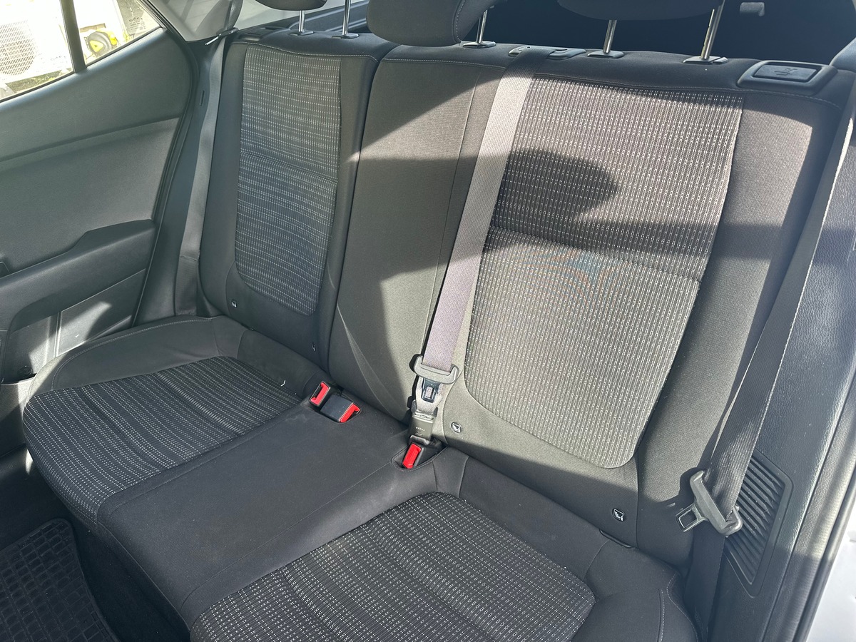 Kia Stonic Phase 2 1.0 T-GDi 100 cv EN TRÈS BON ÉTAT - CAMÉRA DE RECUL - CARPLAY