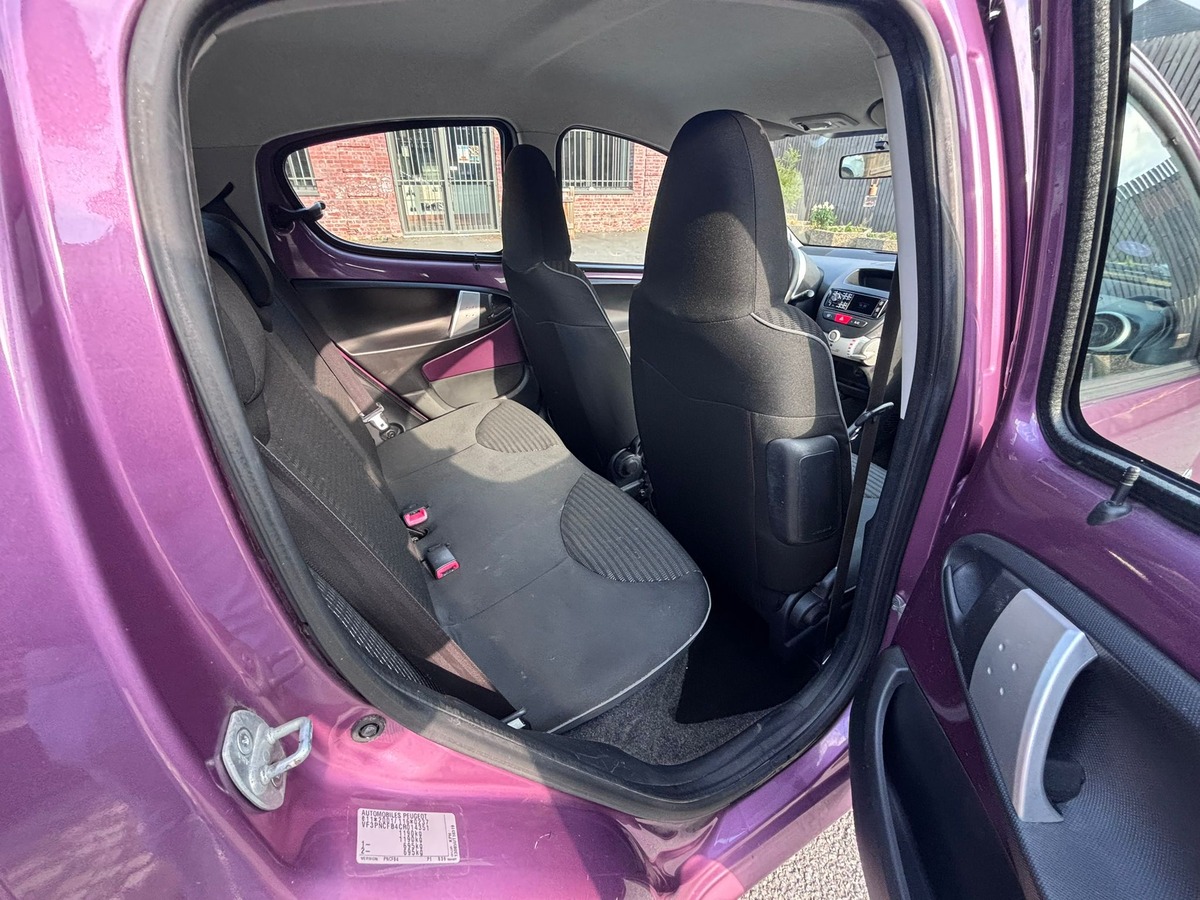 Peugeot 107 1.0 68 Envy 5 portes