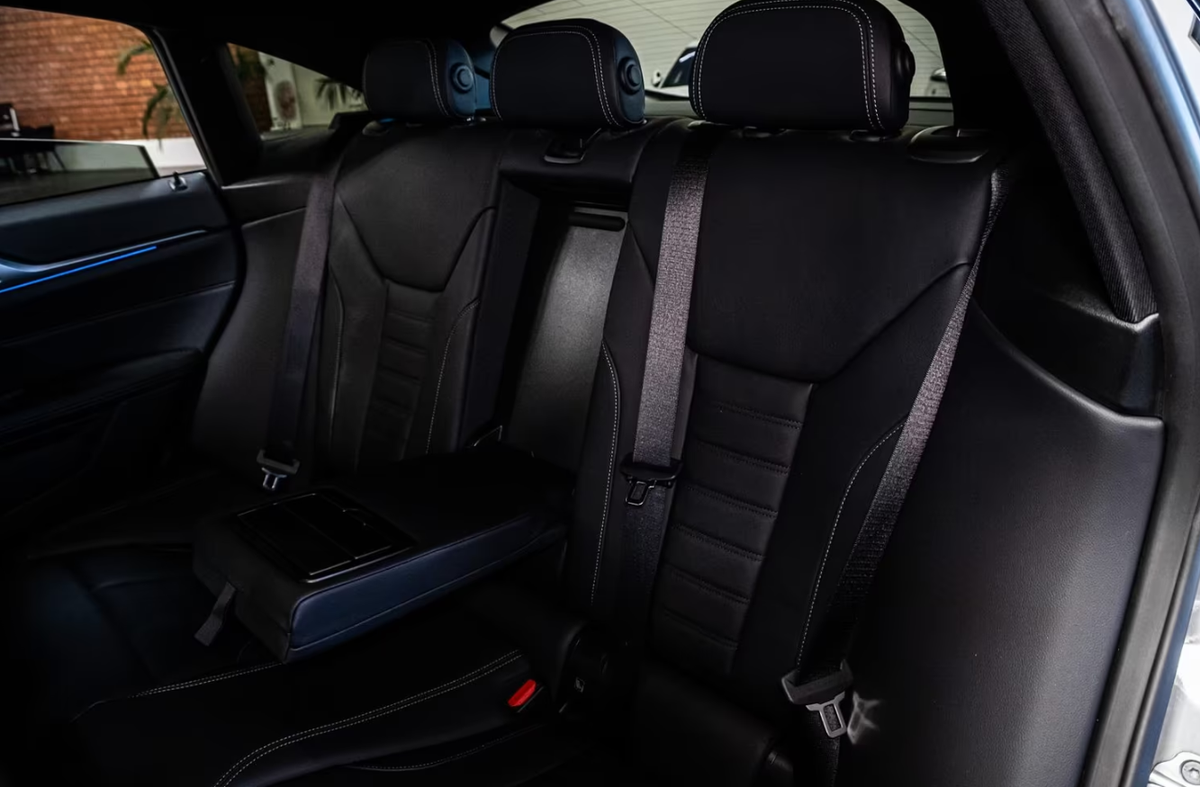 Bmw i4 M50 544ch xDrive GranCoupé Toit ouvrant Gris M Brooklyn
