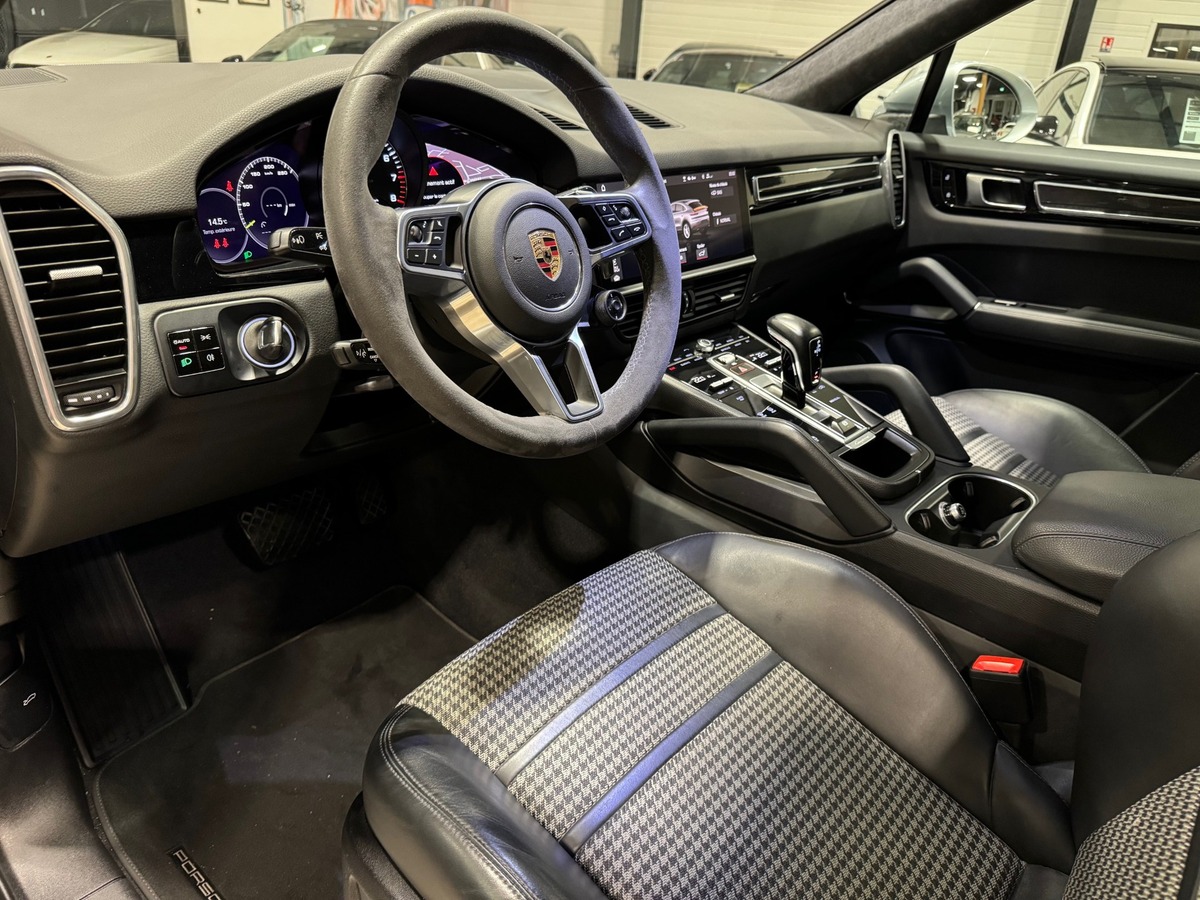 Porsche Cayenne Coupé E-HYBRID 3.0 V6 462 cv  PACK SPORT FULL CARBONE/GT DESIGN/PACK CHRONO+  FR V