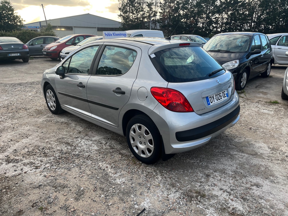 Peugeot 207 1.4 75CH