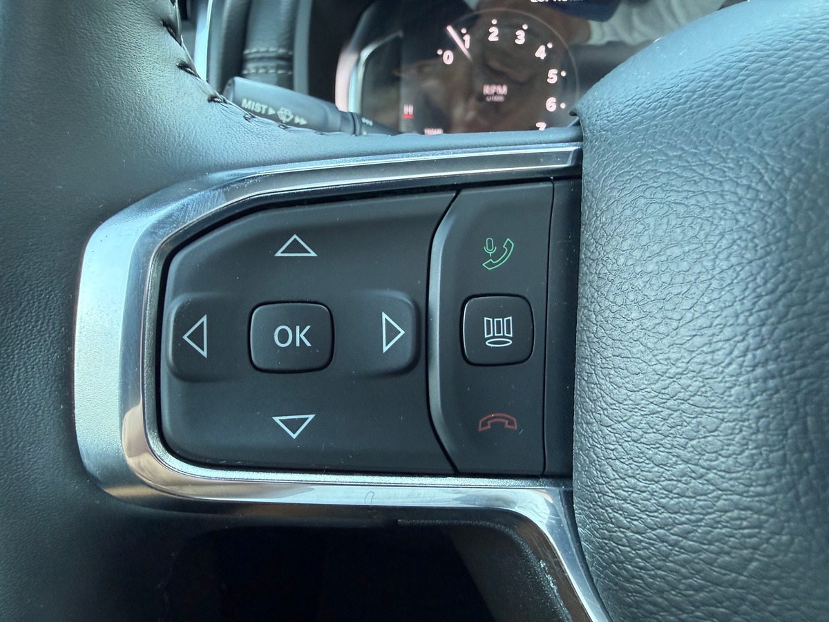 Dodge RAM 1500 LARAMIE SPORT NIGHT EDITION 402 CH / TVA / CARNET / 21663 KMS