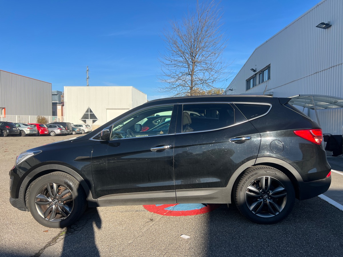 Hyundai Santa Fe EXECUTIVE 2,2 CRDI 4WD 197ch,CAMERA DE RECUL, SIEGES CHUAFFANTS AV/AR, TOIT OUVRANT