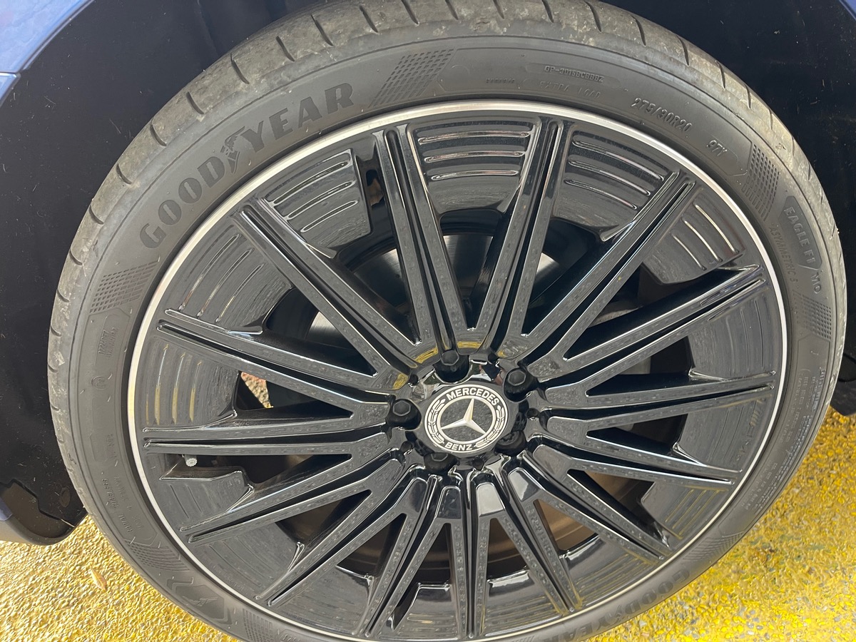 Mercedes Benz CLE 220 D 197 CV / AMG LINE / Toit ouvrant / Jantes noires / VF / Caméra 360°
