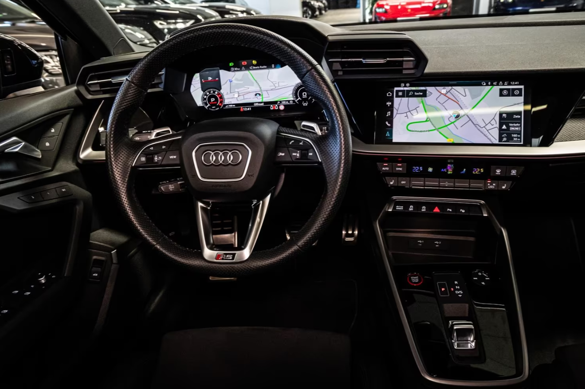 Audi RS3 Sportback IV 2.5 TFSI 400ch quattro S tronic 7 Bang&Olufsen Toit ouvrant Freins céramique