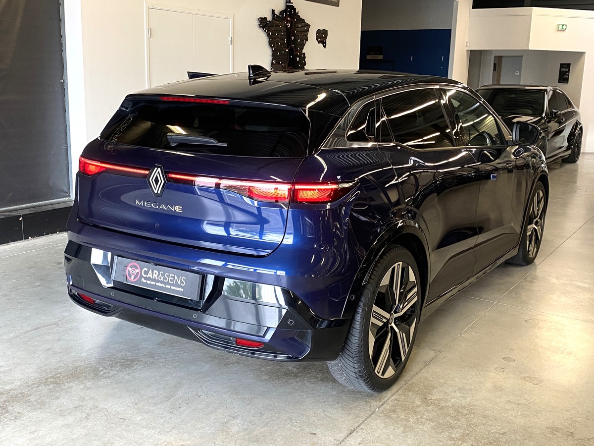 RENAULT MEGANE-E V E-TECH Ev60 220 Ch  ICONIC / SELLERIE BLANCHE / HARMAN KARDON / CARPLAY