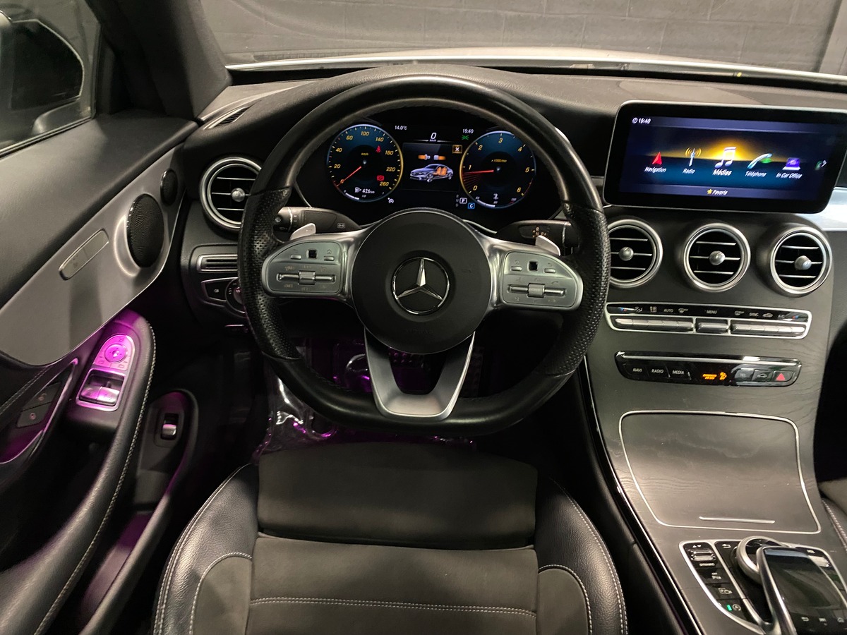 Mercedes Benz Classe C 220 cdi AMG Line / Toit Panoramique Ouvrant / Cock Pit / Led d Ambiance