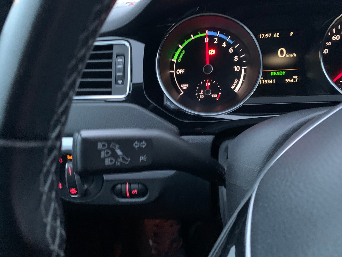 Volkswagen Jetta 170 ch | Carat | Régulateur vitesse | Radars stationnement | GPS | Kit mains libres