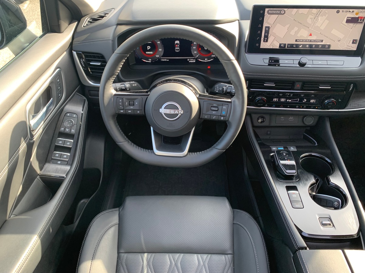 Nissan X-trail 204 | Tekna | Toit ouvrant panoramique | Caméra recul | Siéges chauffants | Attelage