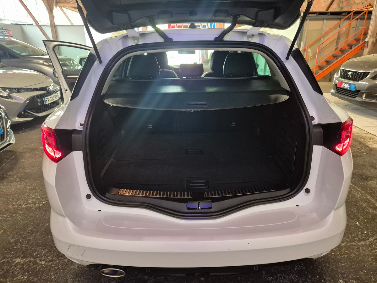 RENAULT Megane ESTATE 1.5 DCI 115 EDC6 PACK INTENS