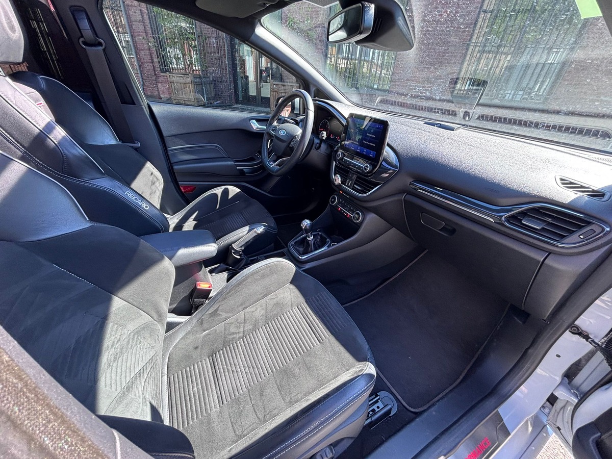Ford Fiesta VI ST 1.5 Ecoboost 200cv - Entretien complet