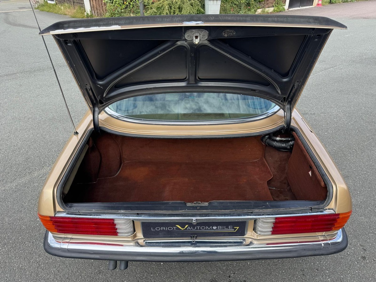 Mercedes-Benz SLC 500 V8 (C107) 240cv - Française - Kilométrage non garanti