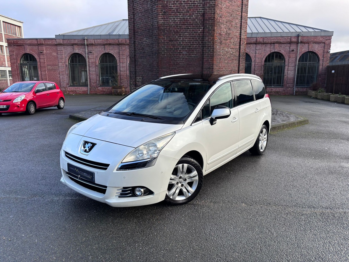 Peugeot 5008 1.6 HDi Allure 7 Places - Attelage - Révisé - Garantie