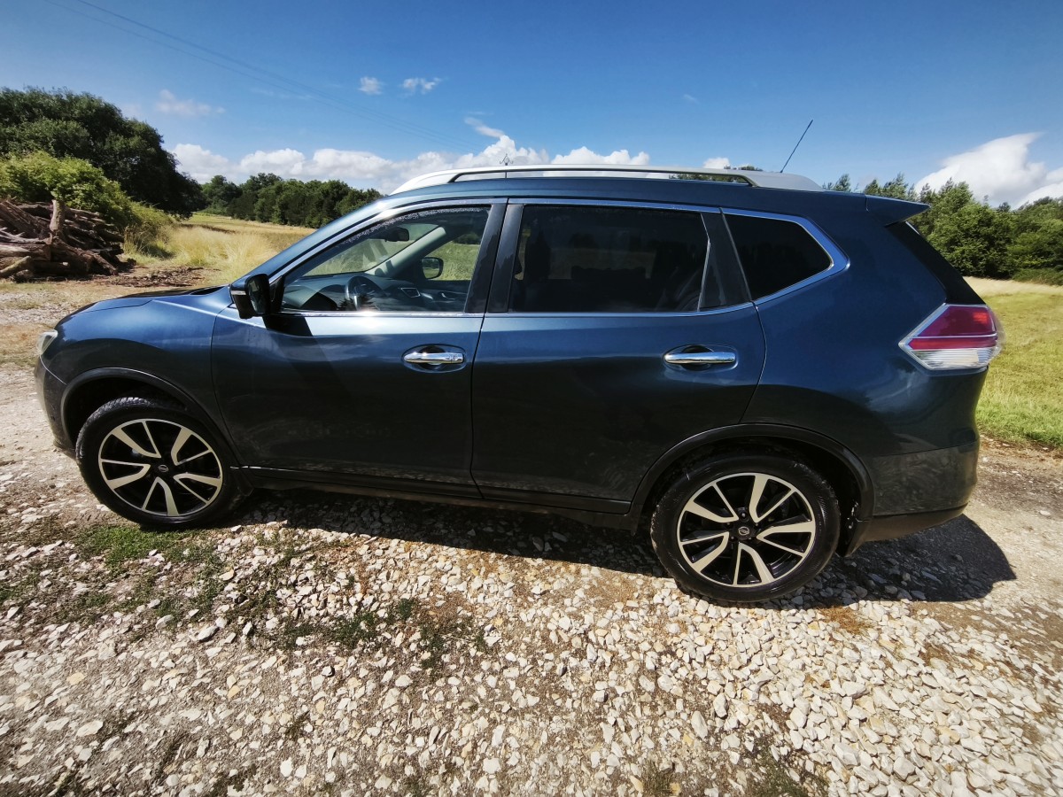 Nissan X-trail 130 ch | Tekna | Attelage | Toit ouvrant Panoramique | Caméra 360°