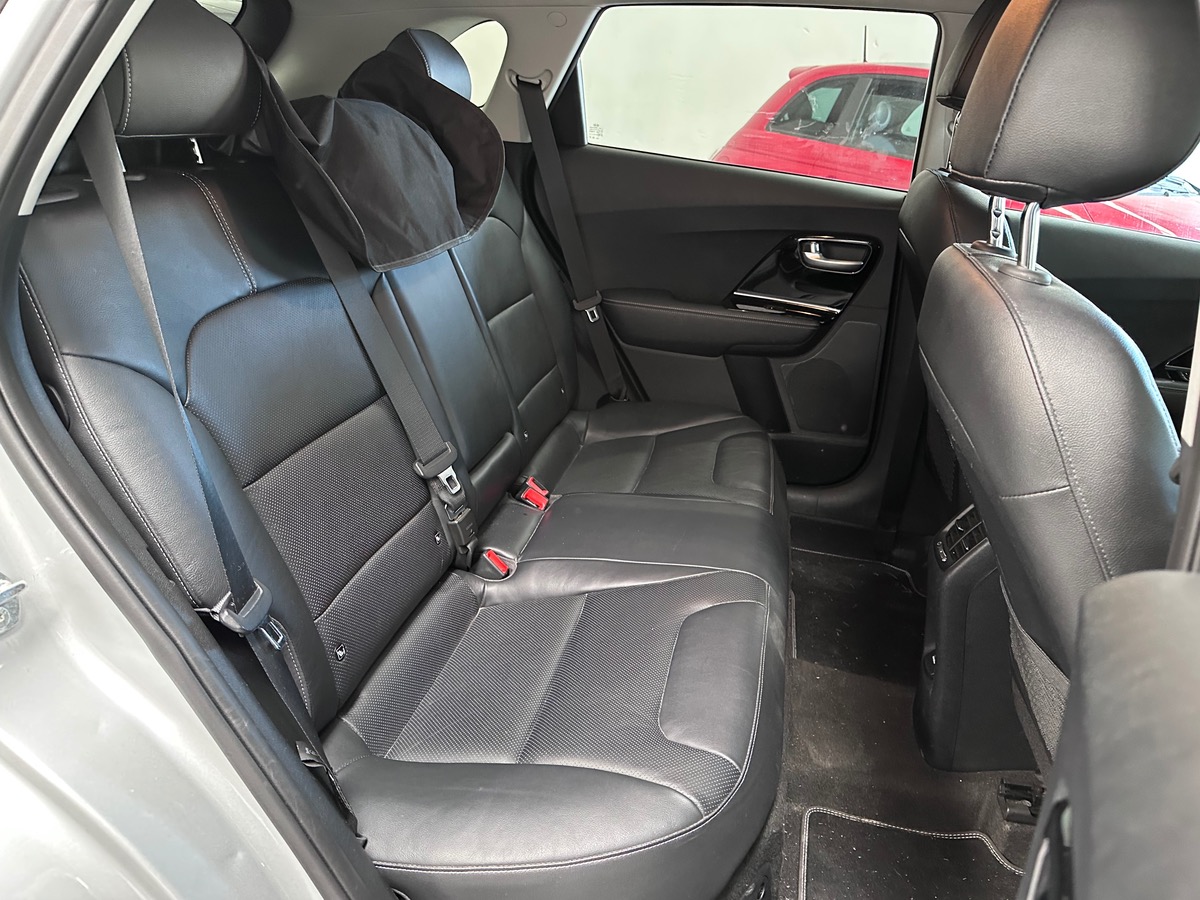 Kia Niro 1.6 GDI HYBRIDE 141 PREMIUM DCT6  Entretien complet KIA / Garantie KIA jusqu'en Juin 2026
