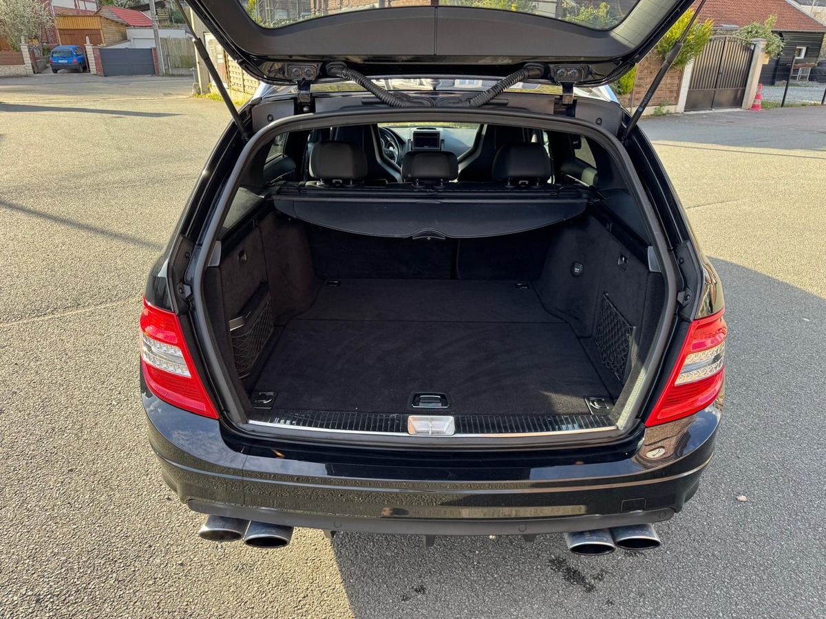 Mercedes-Benz Classe C 63 AMG 6.3 457cv Avantgarde BVA7- Suivi complet