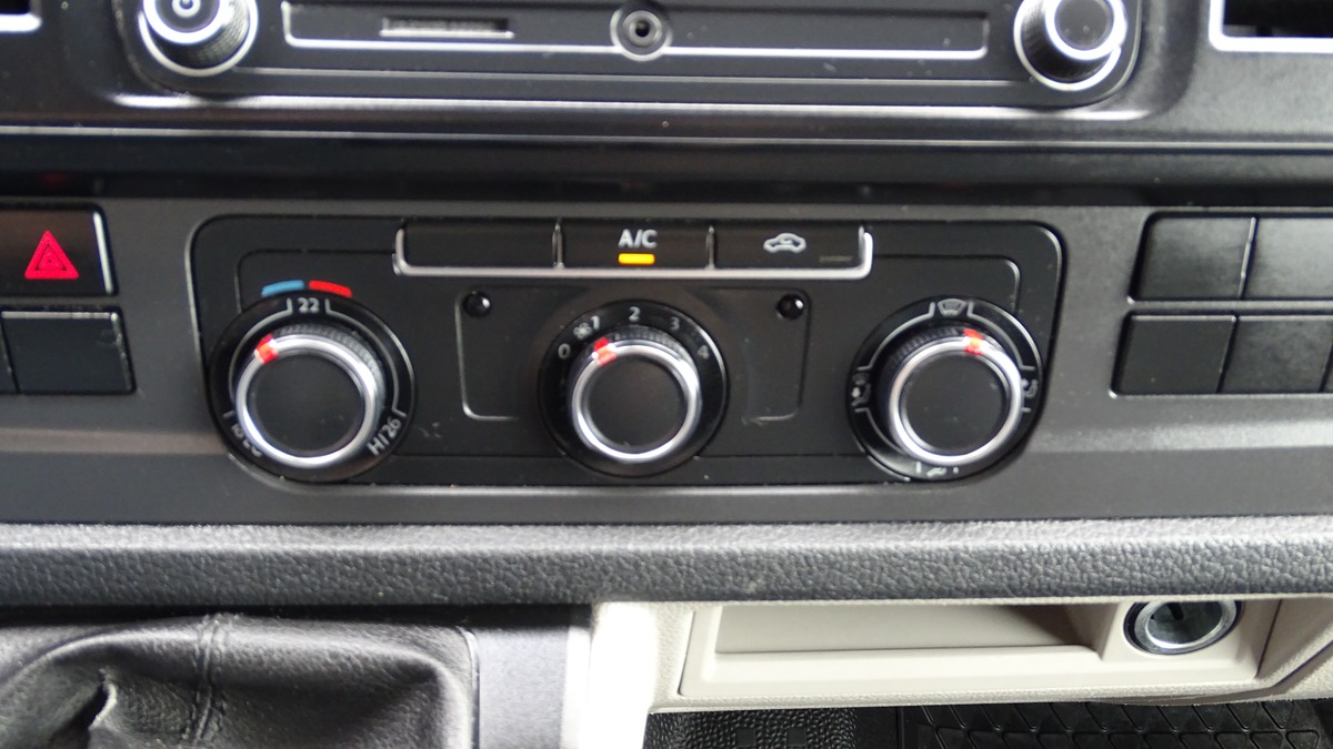 Volkswagen Transporter T6 2.0 TDI L1H1 / TVA RECUPERABLE / BVM5